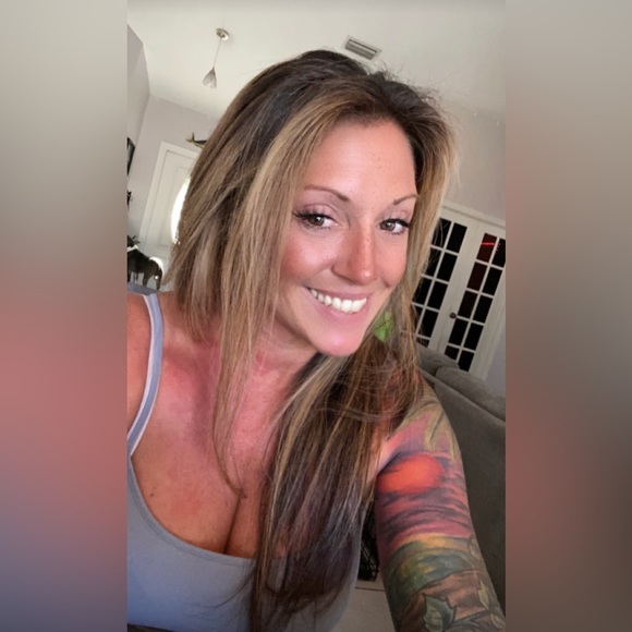 Meet your Posher, Kelley - Picture 1 of 1